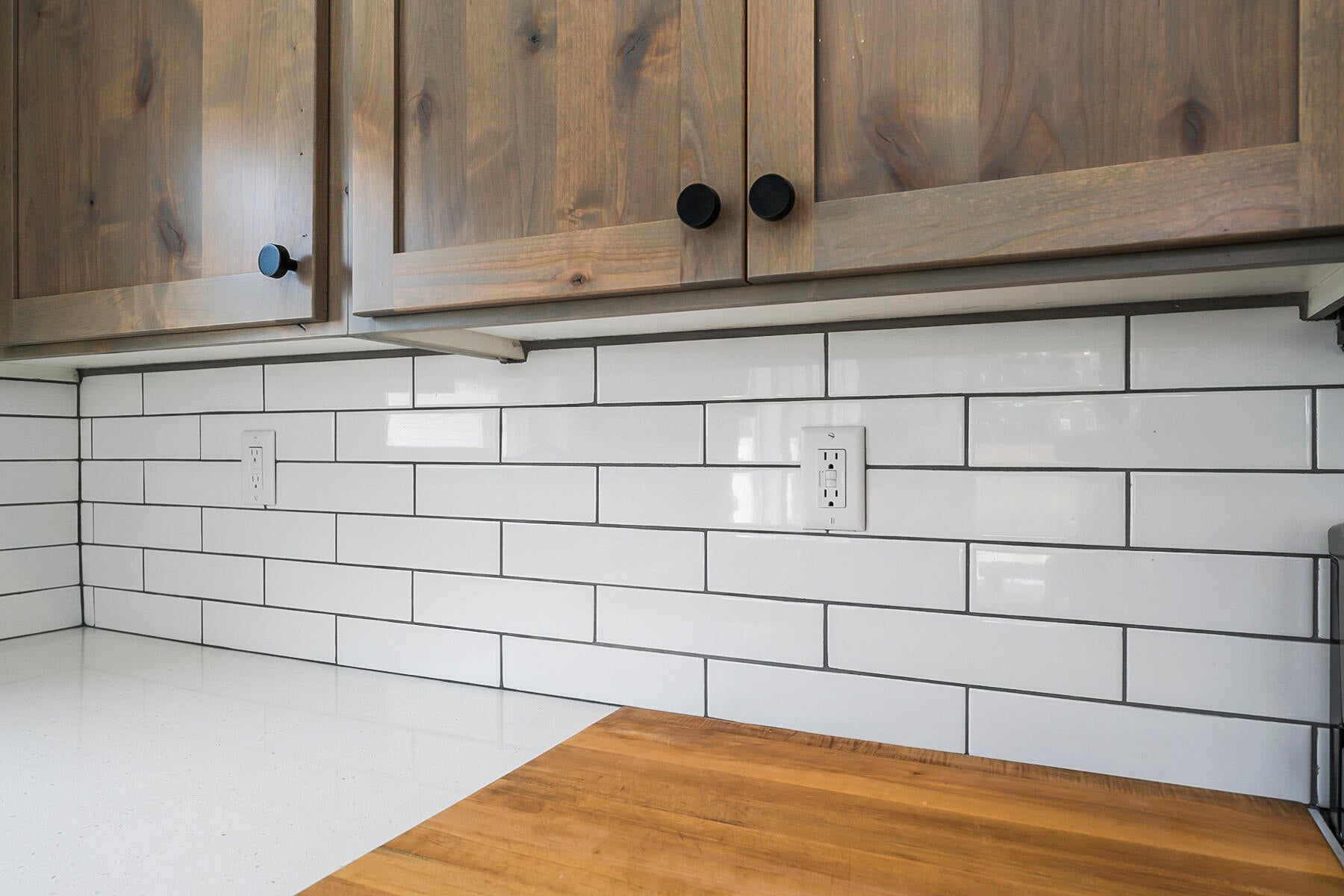 723 Northwest Rimrock Drive Redmond, OR 97756 - Photo 15 of 35 Backsplash