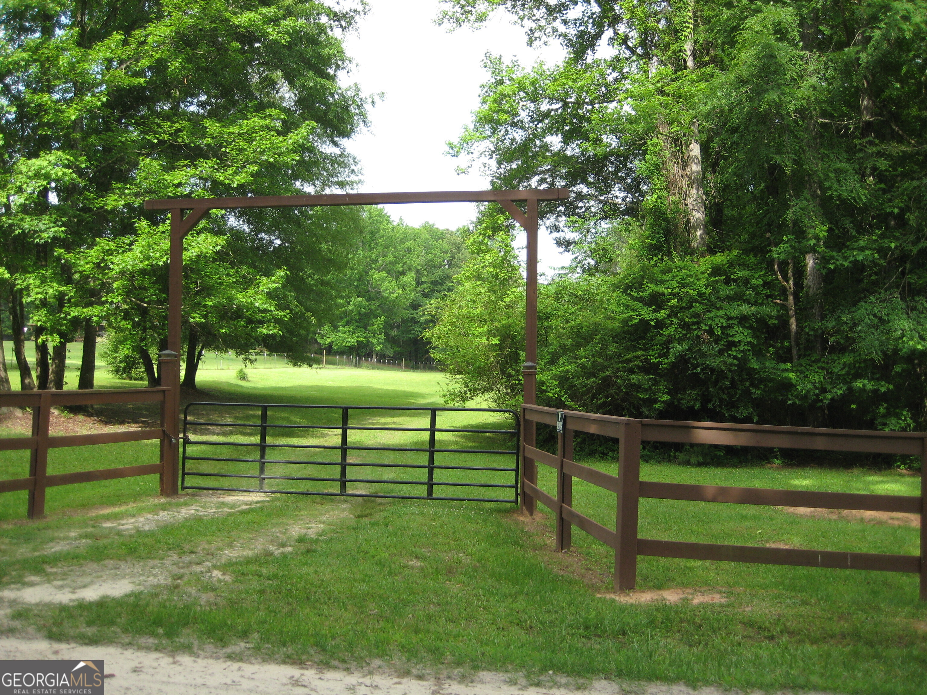 1044 Union School Road Molena, GA 30258 - Photo 2 of 13