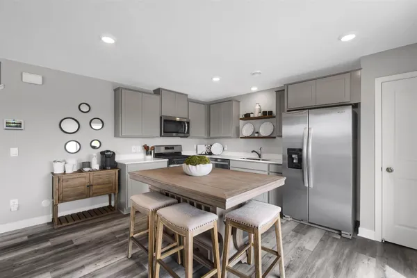 $359,990 | 1916 Highview Terrace, Shakopee, MN 55379