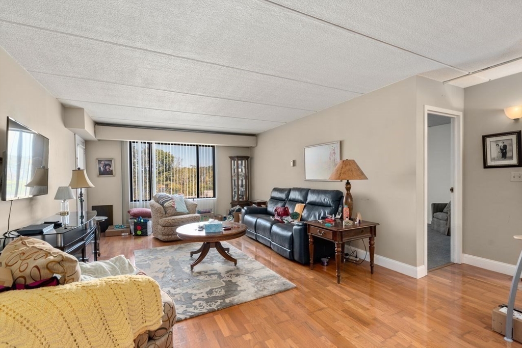 1500 Worcester Road, Unit 202 Framingham, MA 01702 - Photo 3 of 21