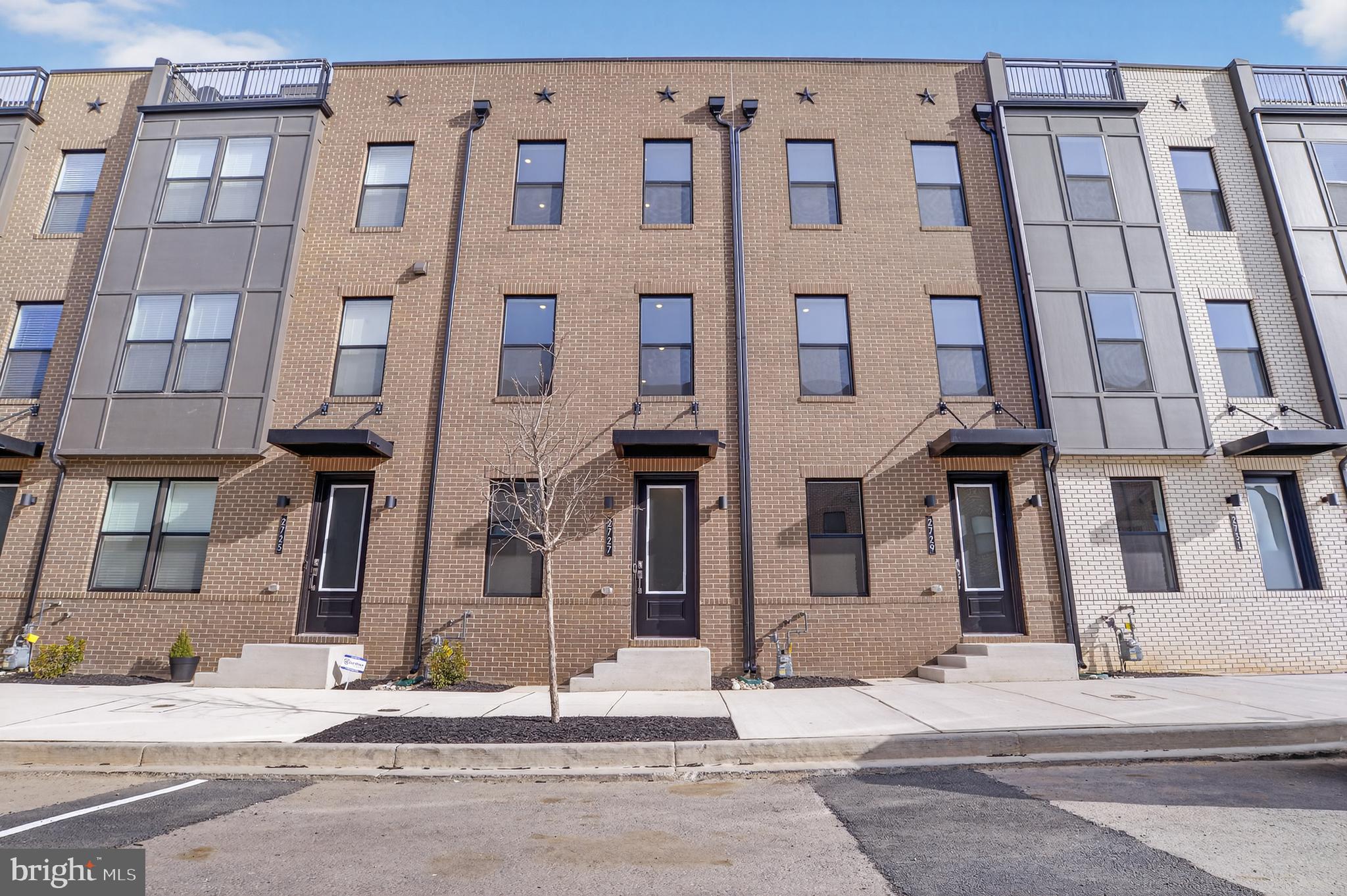 2727 Light Street Baltimore, MD 21230 - Photo 2 of 23