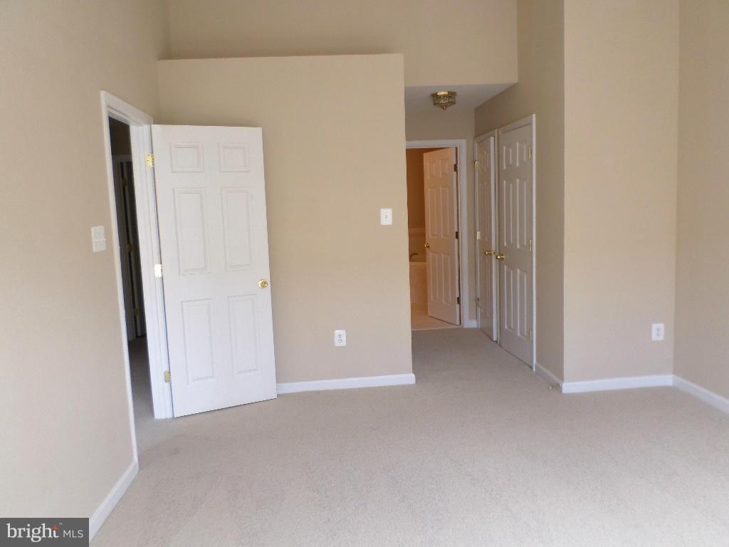 7110 Silverleaf Oak Road, Unit 170 Elkridge, MD 21075 - Photo 19 of 22 Bedroom