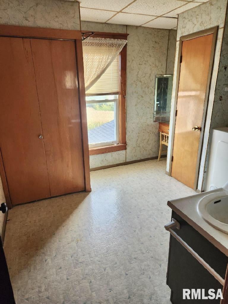 4191 220th Street Clinton, IA 52732 - Photo 17 of 18 Gallery Image 17