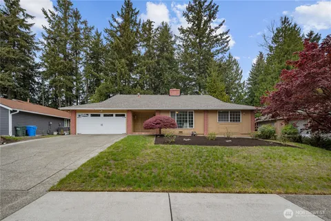 $715,000 | 2611 35th Avenue Southeast, Puyallup, WA 98374