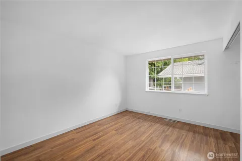 $715,000 | 2611 35th Avenue Southeast, Puyallup, WA 98374