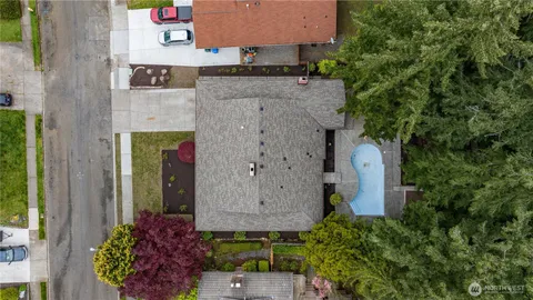 $715,000 | 2611 35th Avenue Southeast, Puyallup, WA 98374