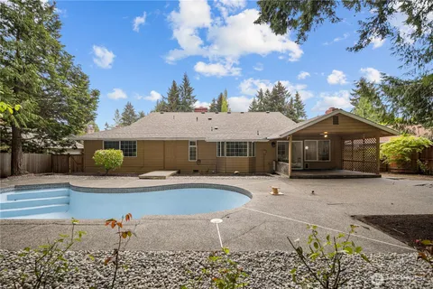 $715,000 | 2611 35th Avenue Southeast, Puyallup, WA 98374