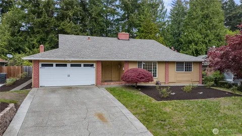 $715,000 | 2611 35th Avenue Southeast, Puyallup, WA 98374