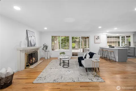 $715,000 | 2611 35th Avenue Southeast, Puyallup, WA 98374