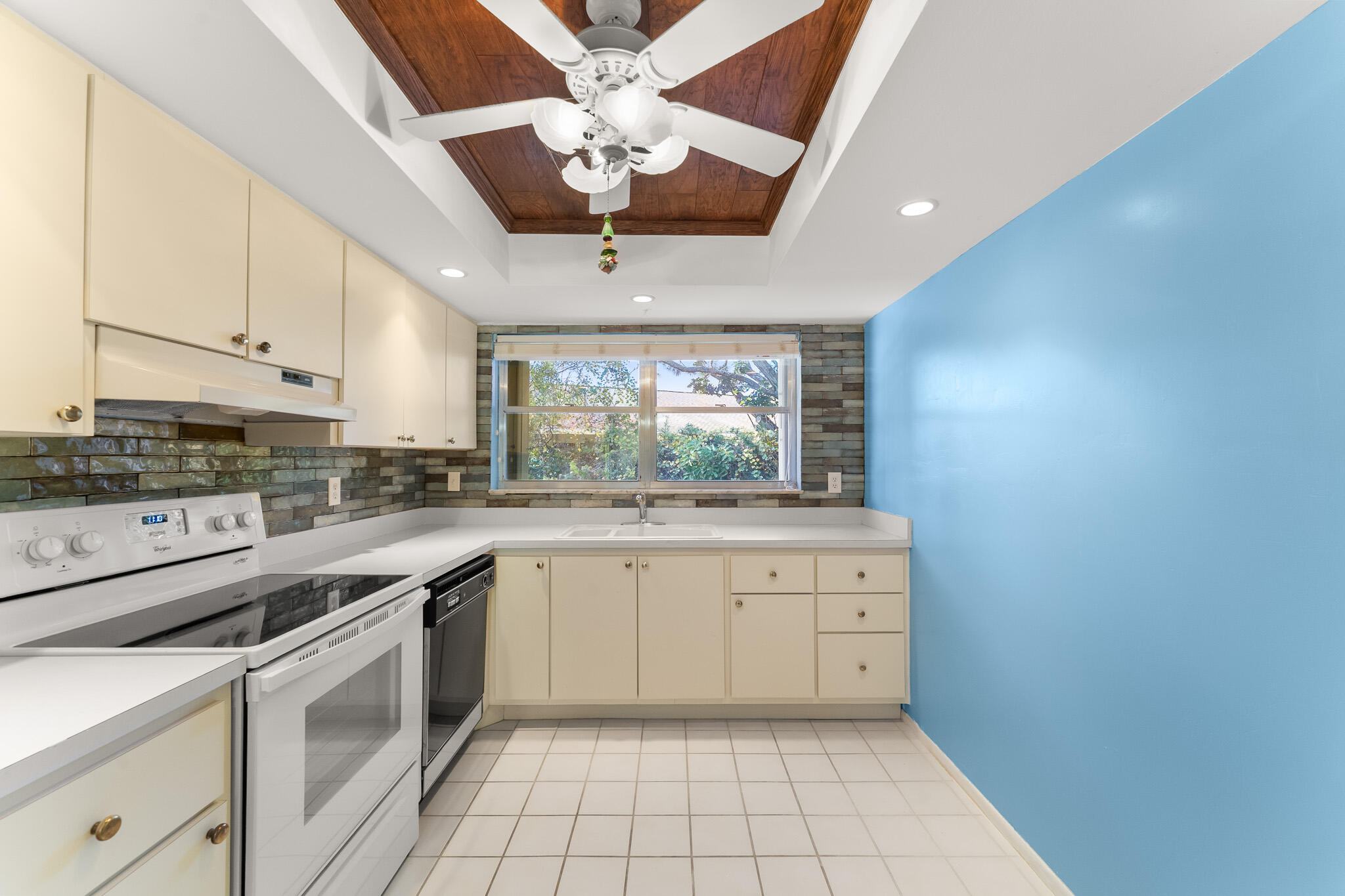 939 Northwest 11th Terrace, Unit 4 Stuart, FL 34994 - Photo 15 of 44 File.15