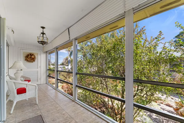 $205,000 | 939 Northwest 11th Terrace, Unit 4, Stuart, FL 34994
