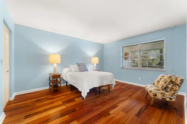 $205,000 | 939 Northwest 11th Terrace, Unit 4, Stuart, FL 34994