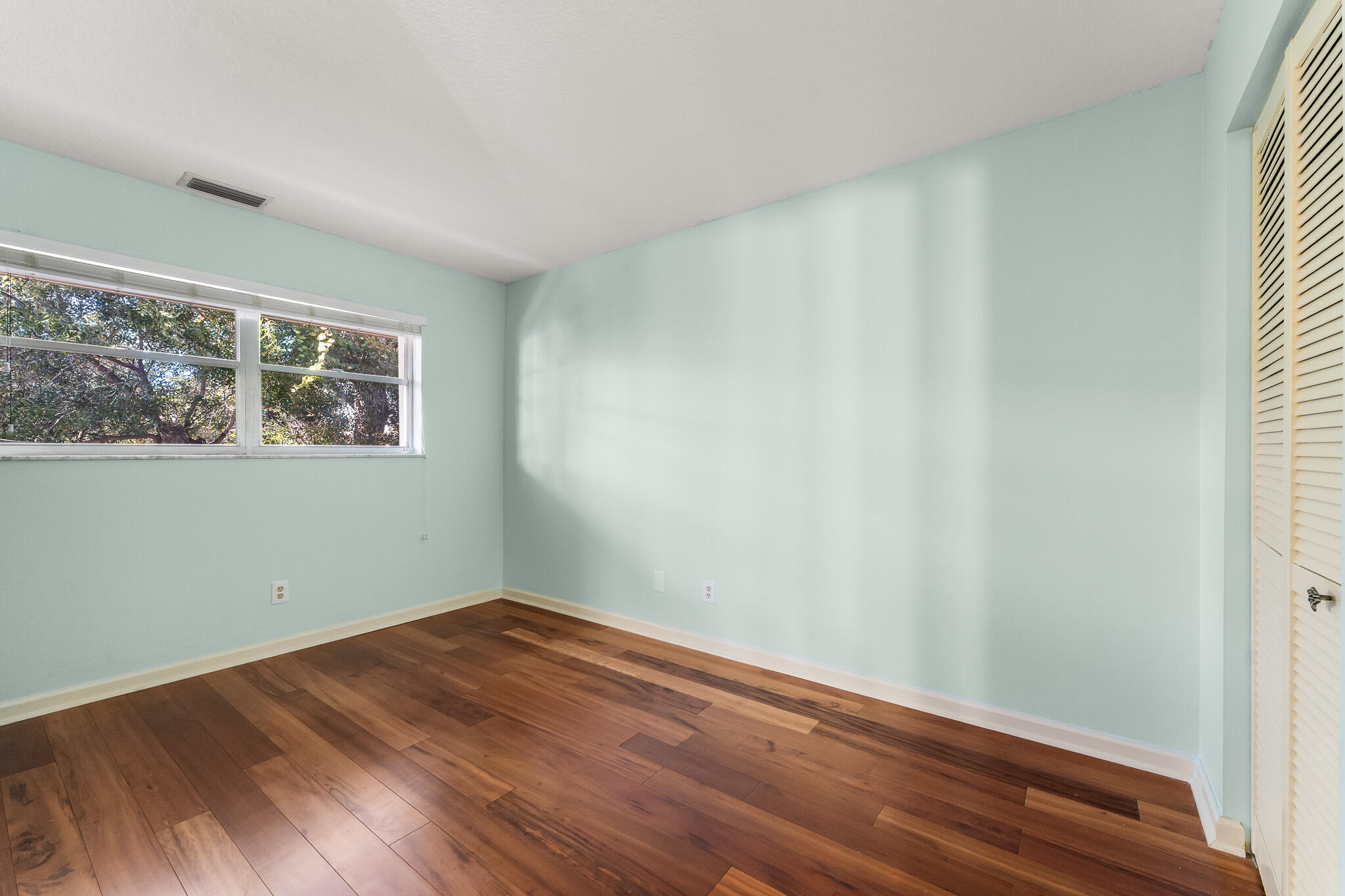 939 Northwest 11th Terrace, Unit 4 Stuart, FL 34994 - Photo 28 of 44 File.31 Second Bedroom