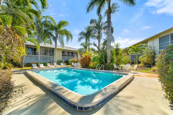 $205,000 | 939 Northwest 11th Terrace, Unit 4, Stuart, FL 34994