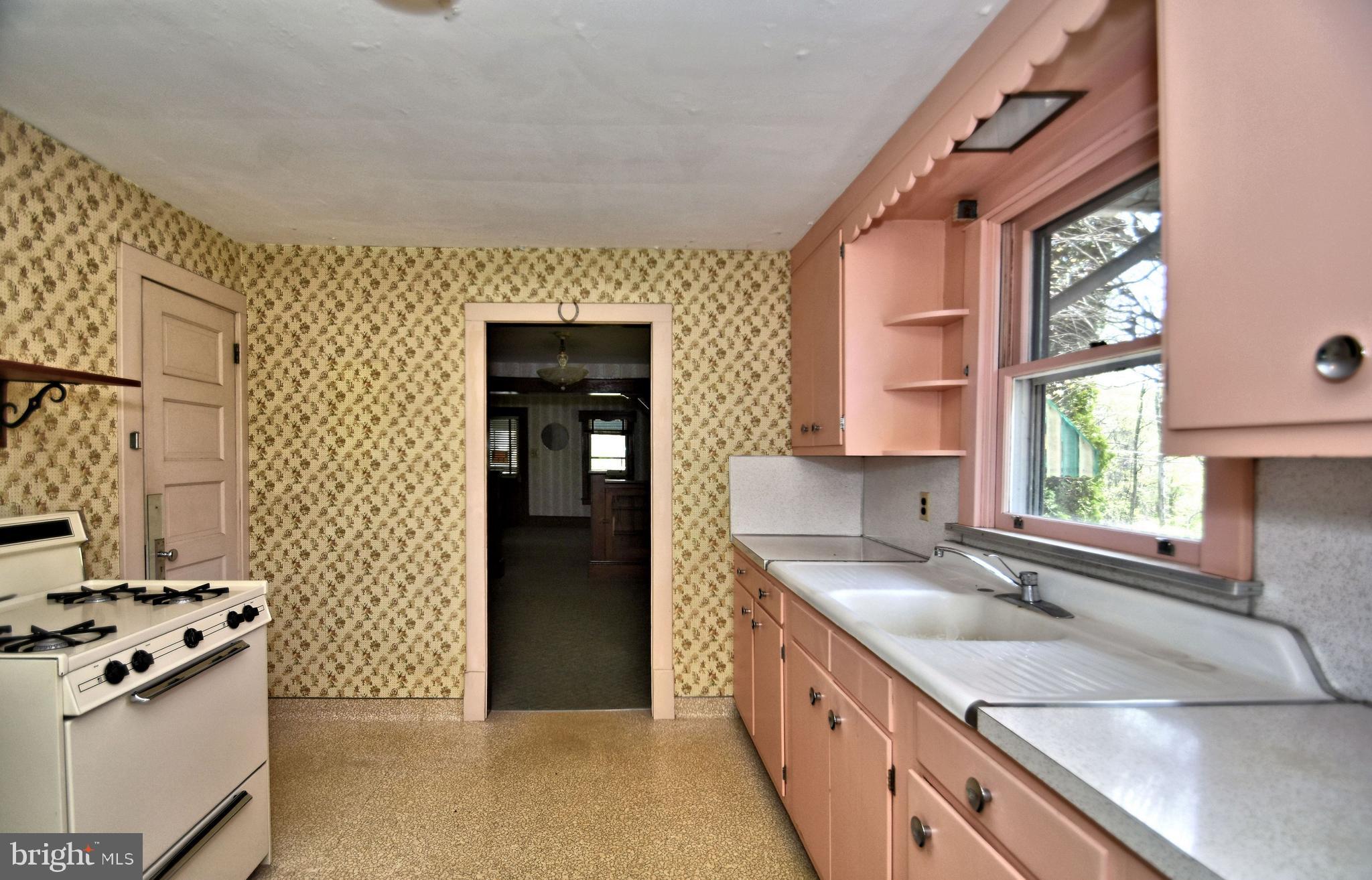 100 Longview Road Boyertown, PA 19512 - Photo 14 of 42 Gallery Image 14