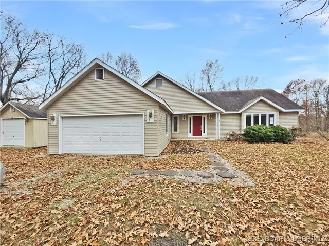 $259,900 | 31365 Haddon Place, Edwards, MO 65326