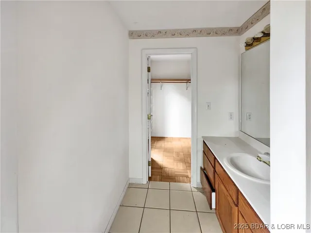 $259,900 | 31365 Haddon Place, Edwards, MO 65326