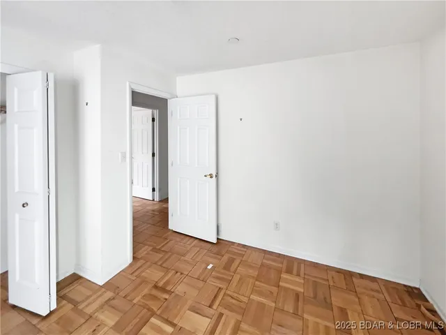 $259,900 | 31365 Haddon Place, Edwards, MO 65326