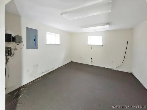 $239,900 | 31365 Haddon Place, Edwards, MO 65326