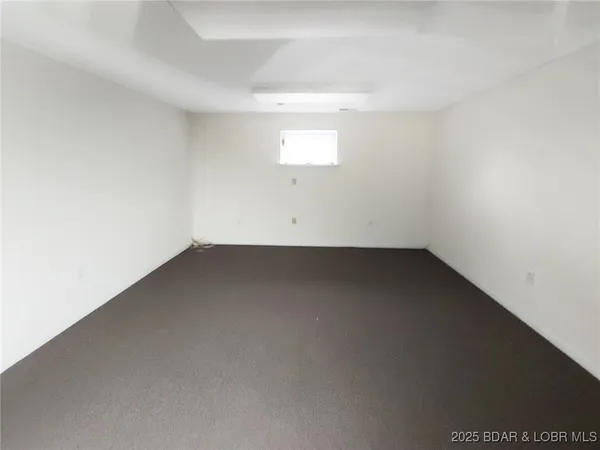 $239,900 | 31365 Haddon Place, Edwards, MO 65326