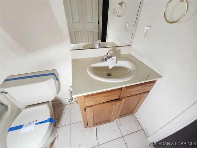 $259,900 | 31365 Haddon Place, Edwards, MO 65326