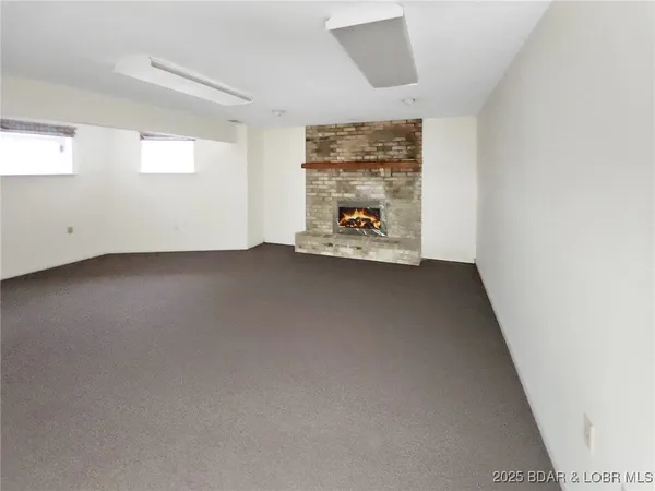 $239,900 | 31365 Haddon Place, Edwards, MO 65326