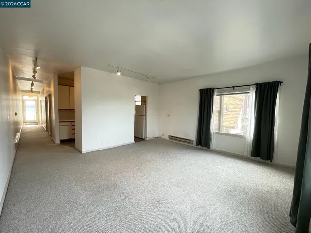 $1,900 | 216 Kentucky Street, Vallejo, CA 94590