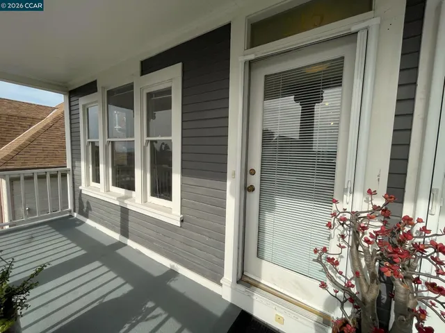 $1,900 | 216 Kentucky Street, Vallejo, CA 94590