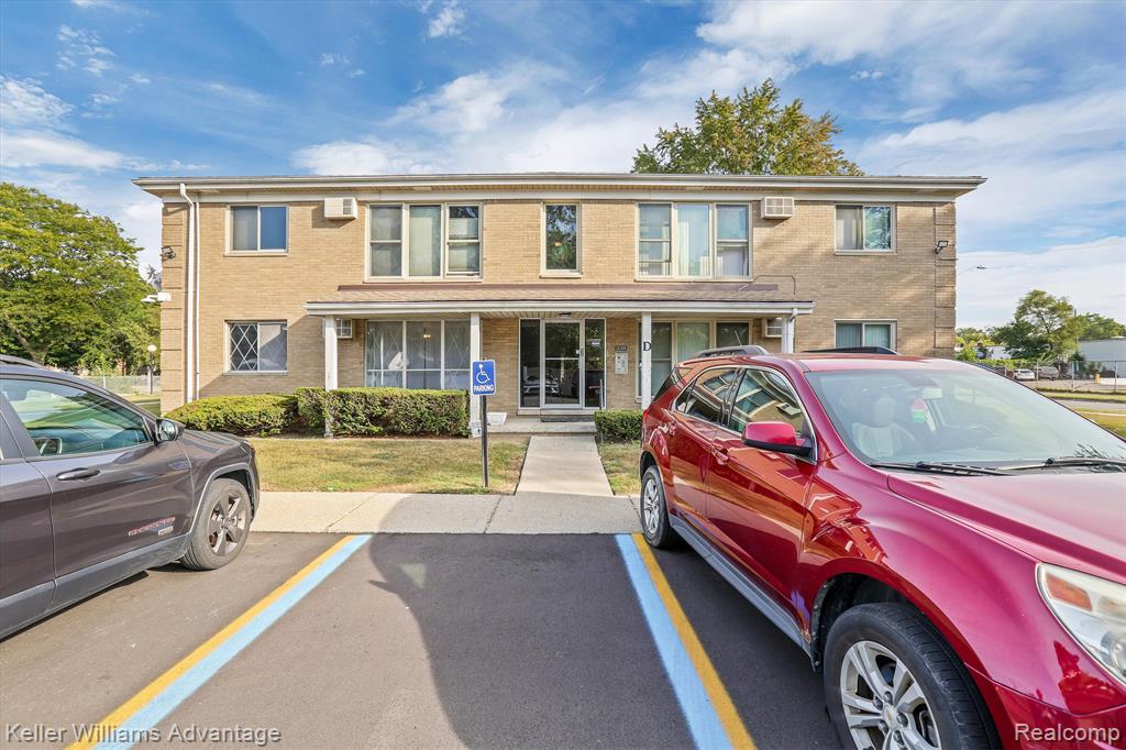 26309 West Seven Mile Road, Unit D124 Redford, MI 48240 - Photo 4 of 17
