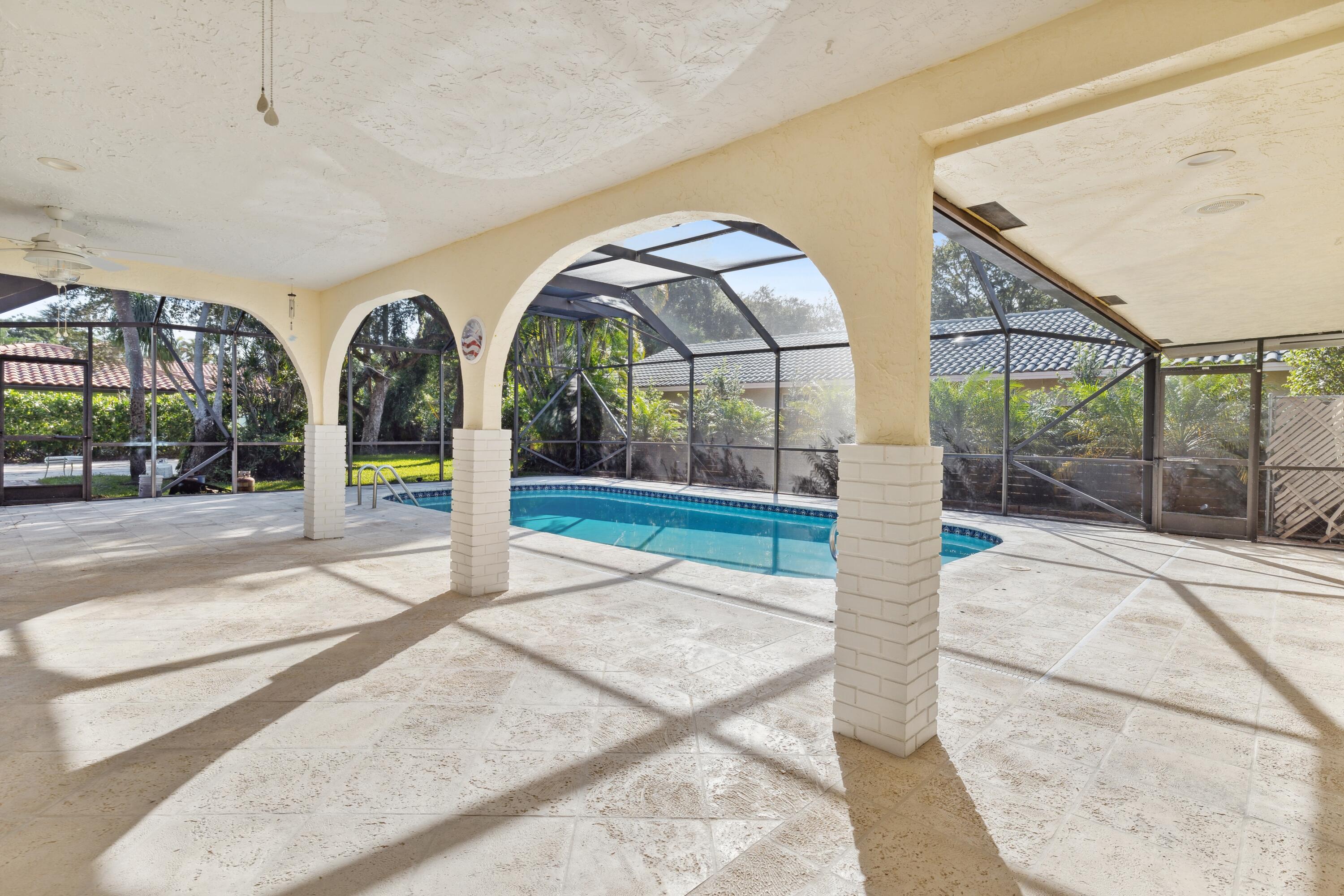 610 Northwest 9th Court Boca Raton, FL 33486 - Photo 34 of 54 26_610NW9thCT_2032_HiRes
