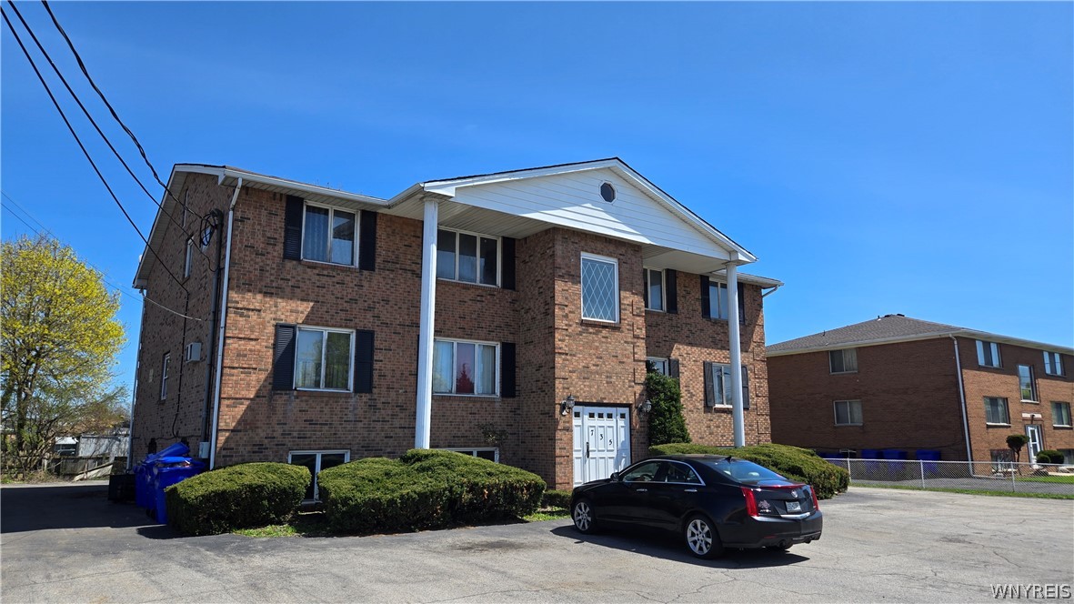 735 Harlem Road West Seneca, NY 14224 - Photo 2 of 4 Front elevation of 735 Harlem Rd NW