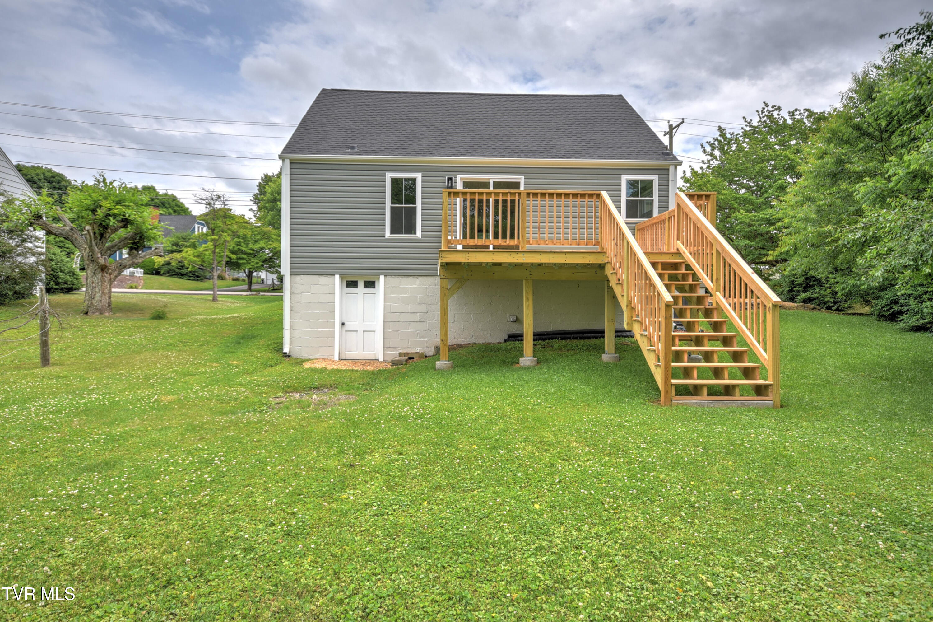 268 Cherokee Road Bristol, VA 24201 - Photo 40 of 43 2678 Cherokee DB-43