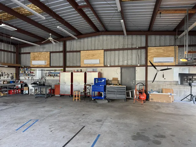 a view of parking area