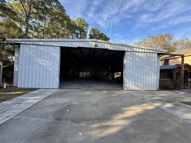 $750,000 | 505 Wright Circle, Vero Beach, FL 32968