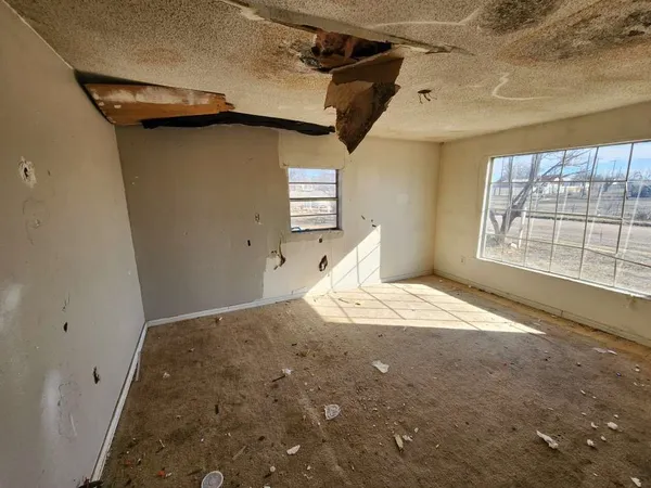 $42,999 | 1511 Gray Street, Plainview, TX 79072