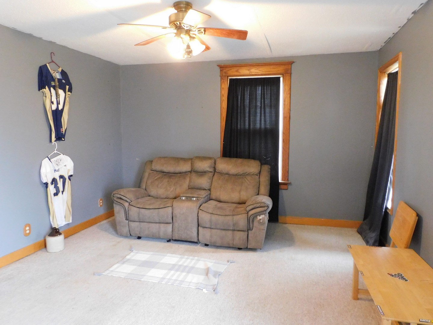 10797 West Fairmont Road Polo, IL 61064 - Photo 23 of 30 a living room with furniture