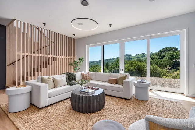 $3,195,000 | 3995 White Oak Court, Sonoma, CA 95476