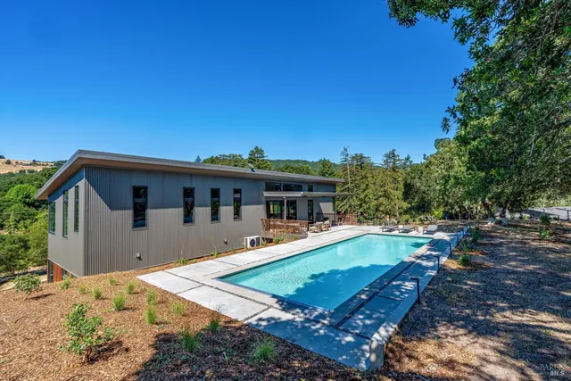 $3,195,000 | 3995 White Oak Court, Sonoma, CA 95476