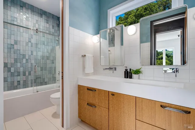 $3,195,000 | 3995 White Oak Court, Sonoma, CA 95476