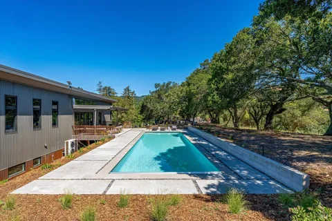$3,195,000 | 3995 White Oak Court, Sonoma, CA 95476