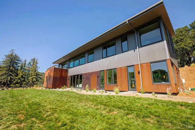 $3,195,000 | 3995 White Oak Court, Sonoma, CA 95476