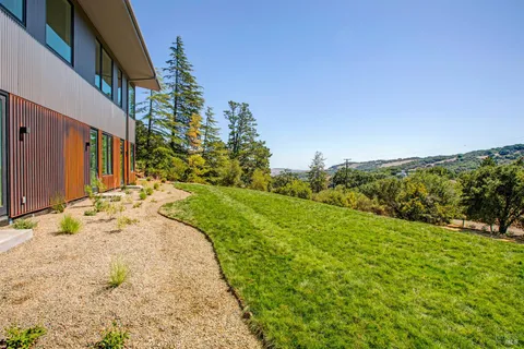 $3,195,000 | 3995 White Oak Court, Sonoma, CA 95476