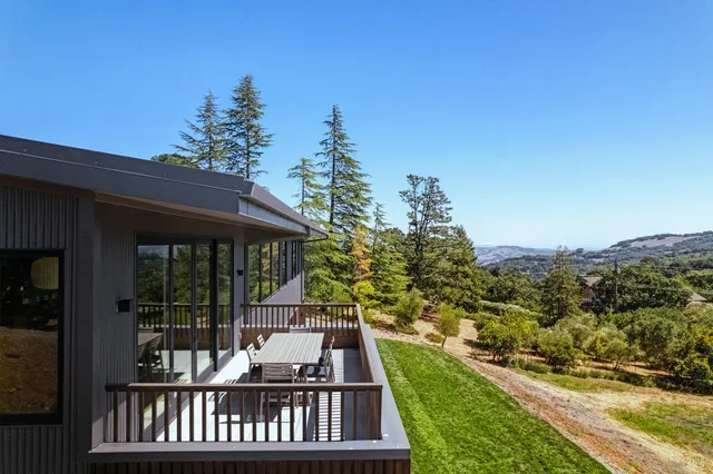 $3,195,000 | 3995 White Oak Court, Sonoma, CA 95476