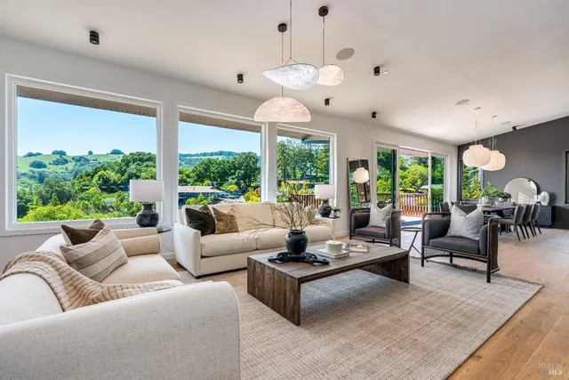 $3,195,000 | 3995 White Oak Court, Sonoma, CA 95476