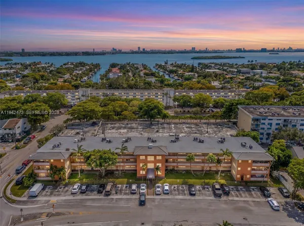 $238,500 | 11840 Northeast 19th Drive, Unit 9, North Miami, FL 33181