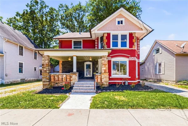 $239,900 | 470 South St Clair Street, Painesville, OH 44077