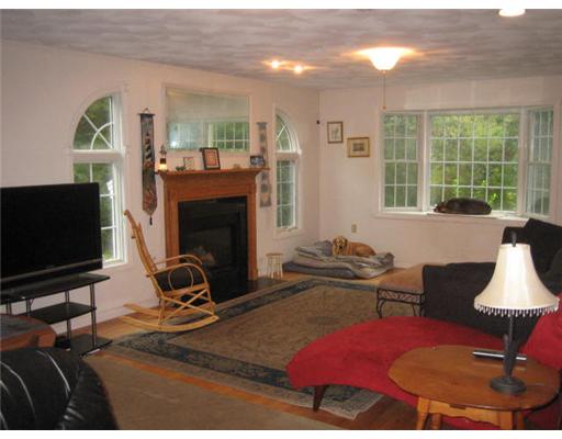 25 Dolly Pond Road Exeter, RI 02822 - Photo 11 of 14 Living Room.