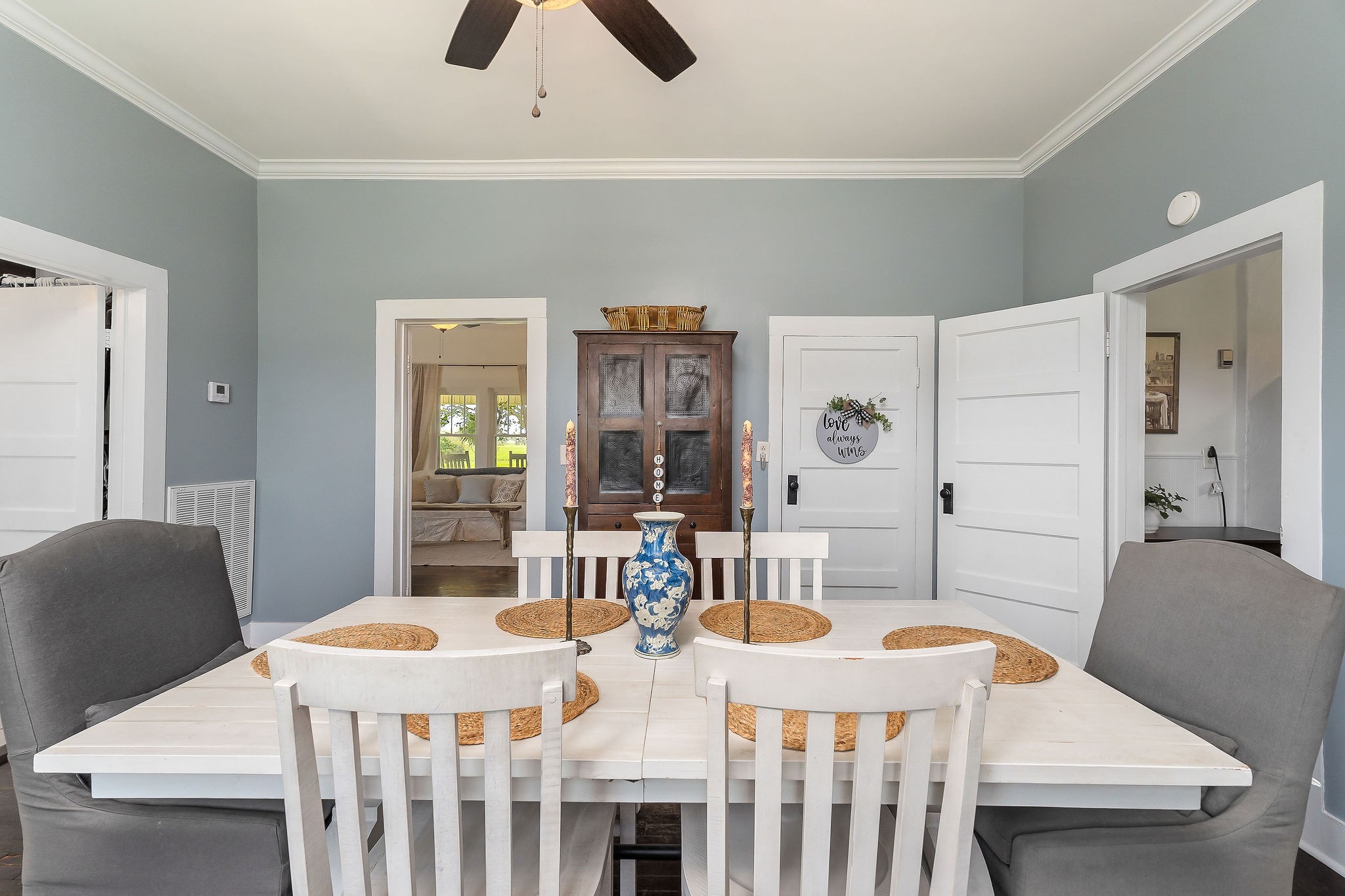 77 McAfee Lane Morrison, TN 37357 - Photo 22 of 39 a dining room with furniture and window