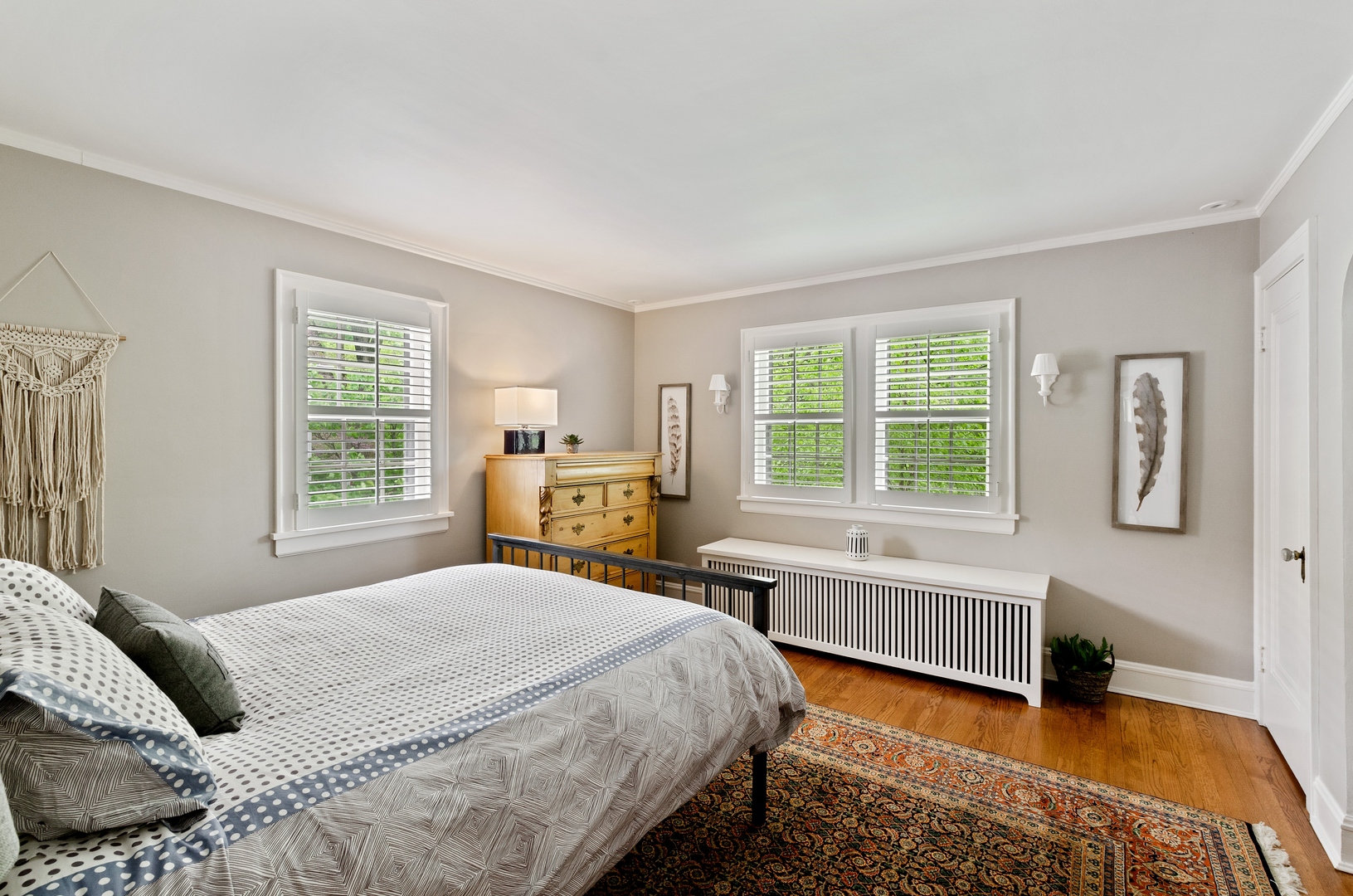 514 Meadow Road Winnetka, IL 60093 - Photo 19 of 31 a bedroom with a bed and a window