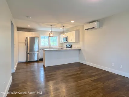 $775,000 | 230 New York 32 Street North, New Paltz, NY 12561